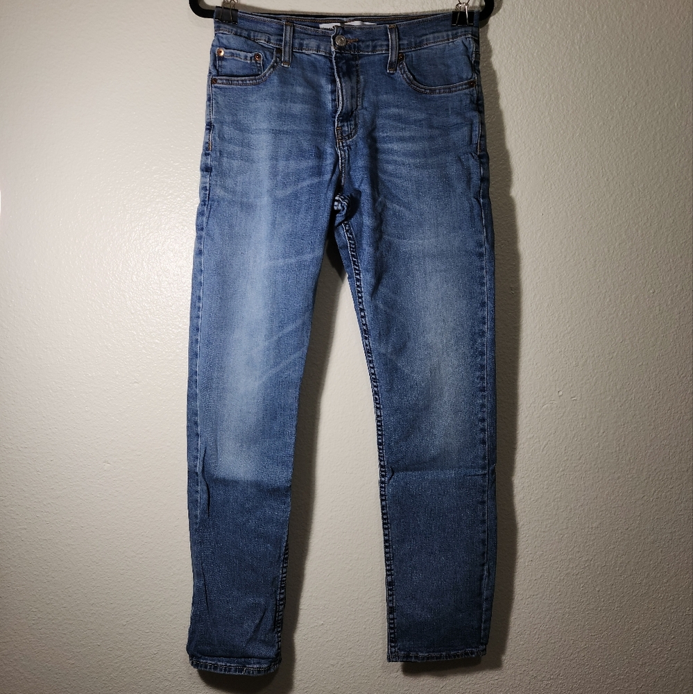 SIGNATURE by LEVI STRAUSS & CO. Classic Mens Blue Jeans. Size 30X32 S37 Slim.